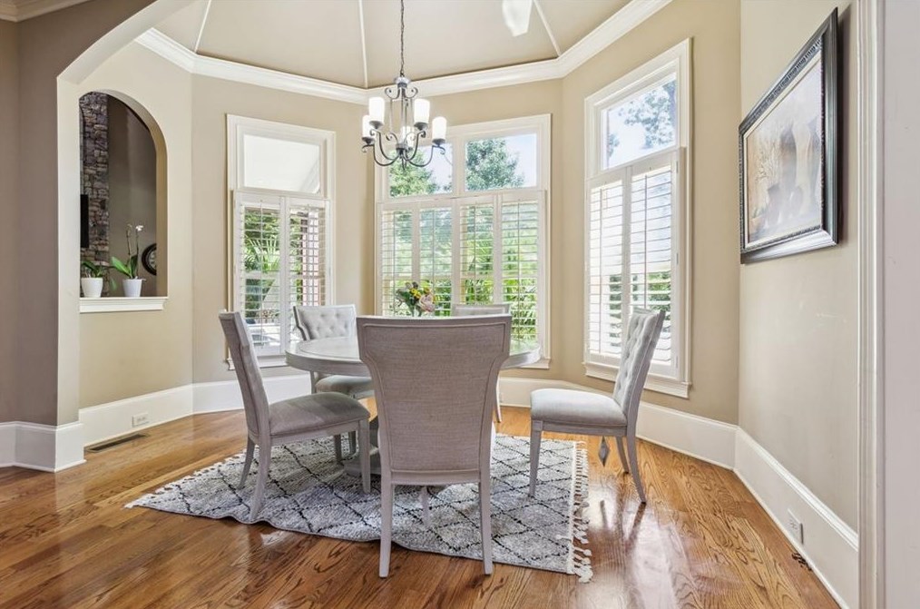 3073 Woodrow Way, Atlanta GA  30319-2707 exterior
