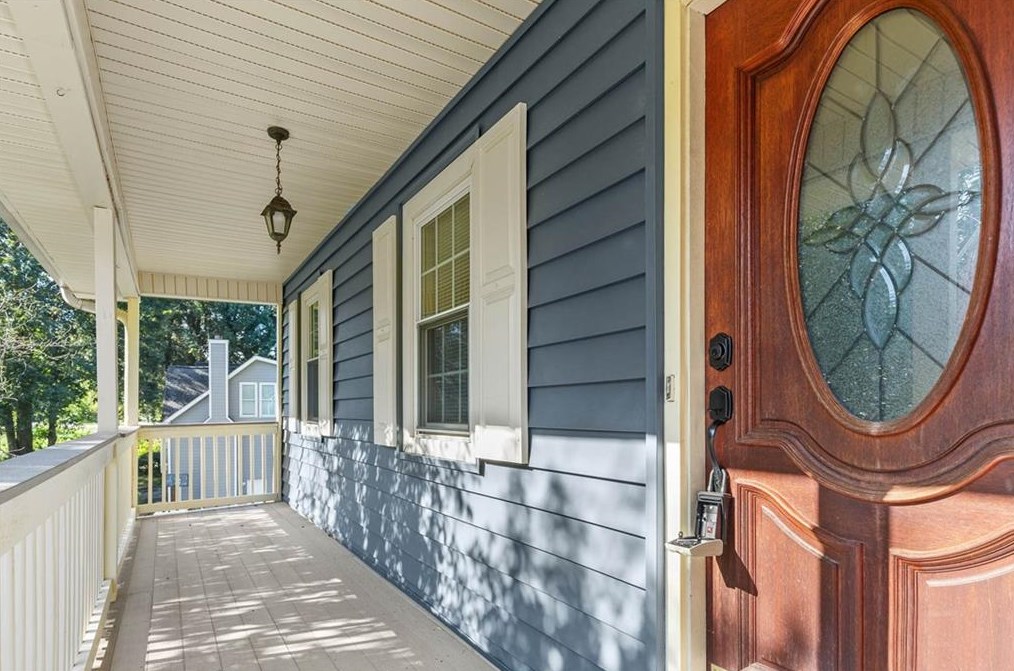 1630 Plunketts Rd, Buford, GA 30519