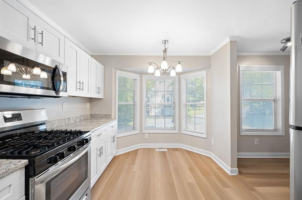 5056 Laurel Brg Dr, Smyrna GA 30082-4833 exterior