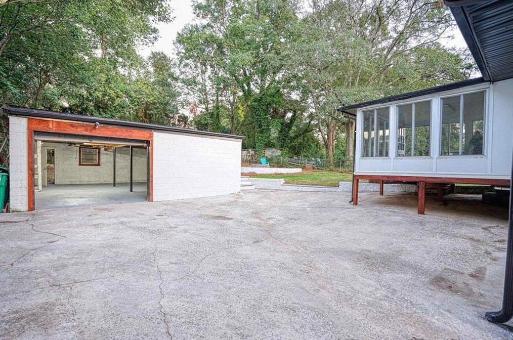 1724 Derrill Dr, Decatur, GA 30032-4629