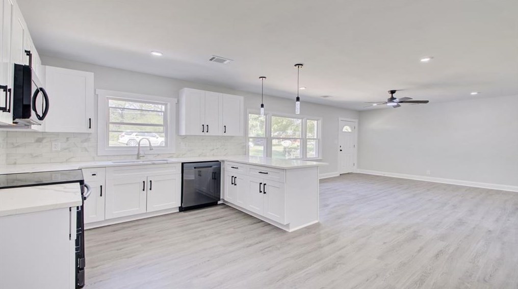 4219 Lamar St, Decatur GA  30035-1438 exterior