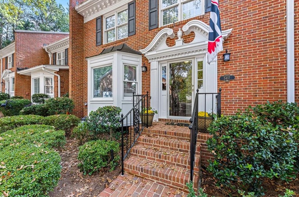 5417 Trentham Dr, Atlanta, GA 30338-3052