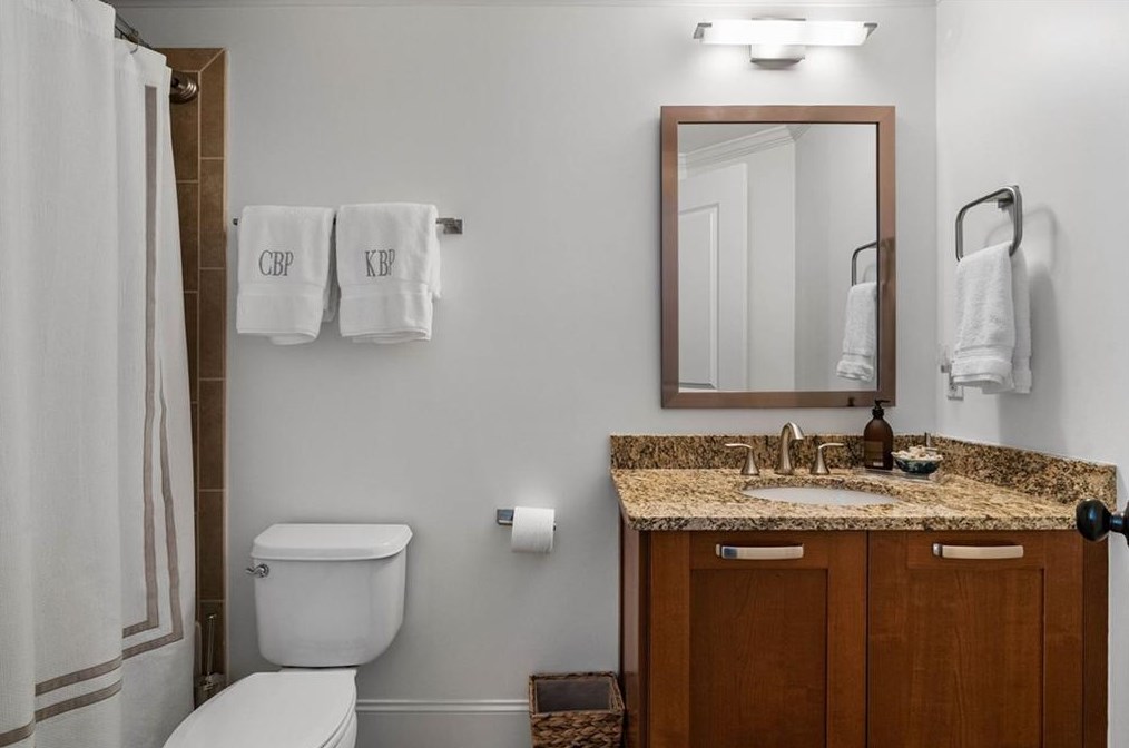 3562 Roswell Rd, Atlanta GA 30305-1203 exterior