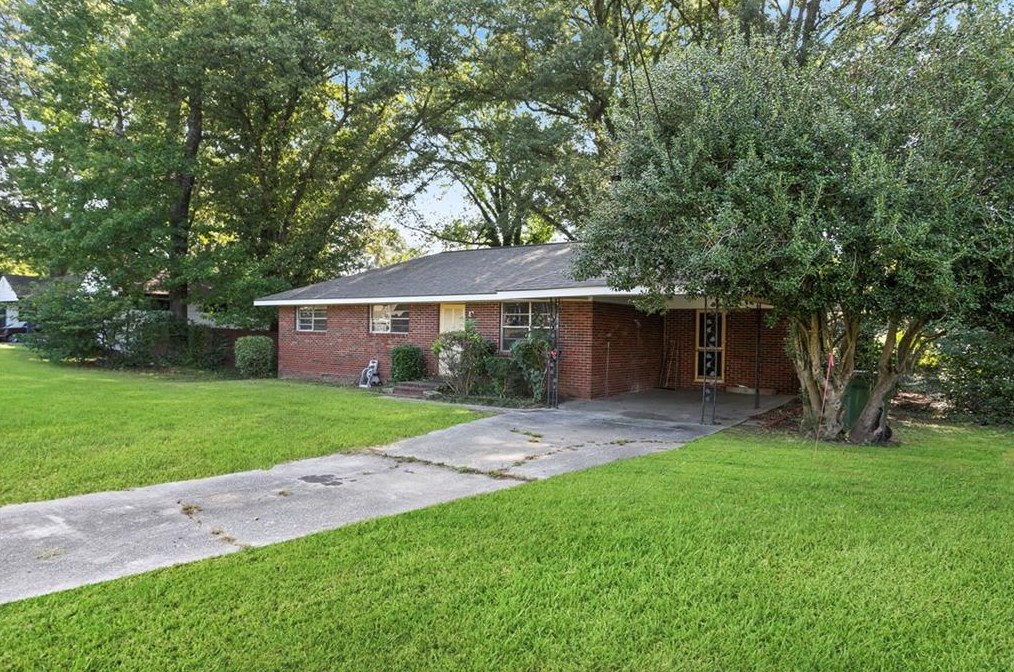 496 Davidson Dr, Norcross, GA 30071-3931