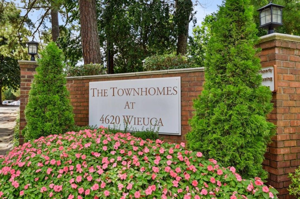 4620 Wieuca Rd, Atlanta GA  30342-3350 exterior