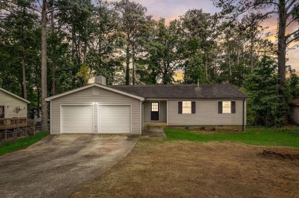 2803 Woodhollow Ln, Jonesboro, GA 30236-2828