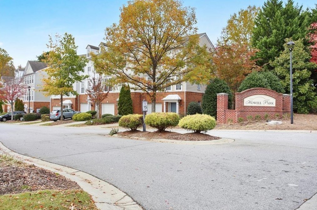 4081 Howell Park Rd, Duluth, GA 30096