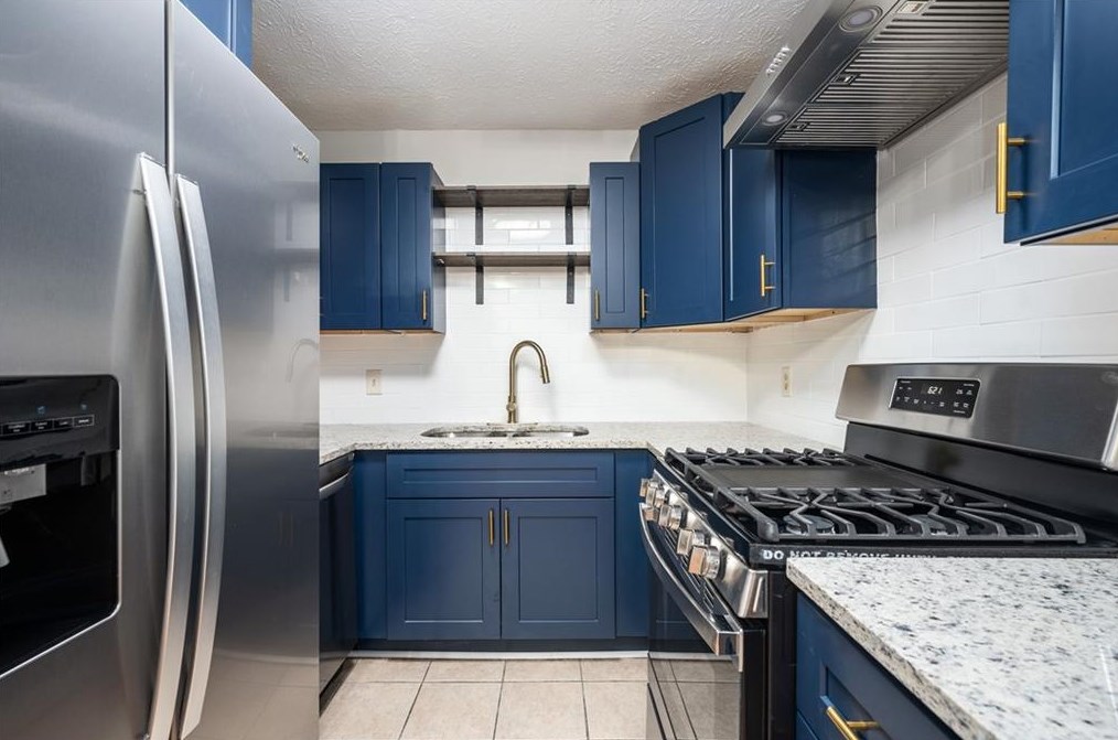 3098 Destin Cir, Lithonia, GA 30078