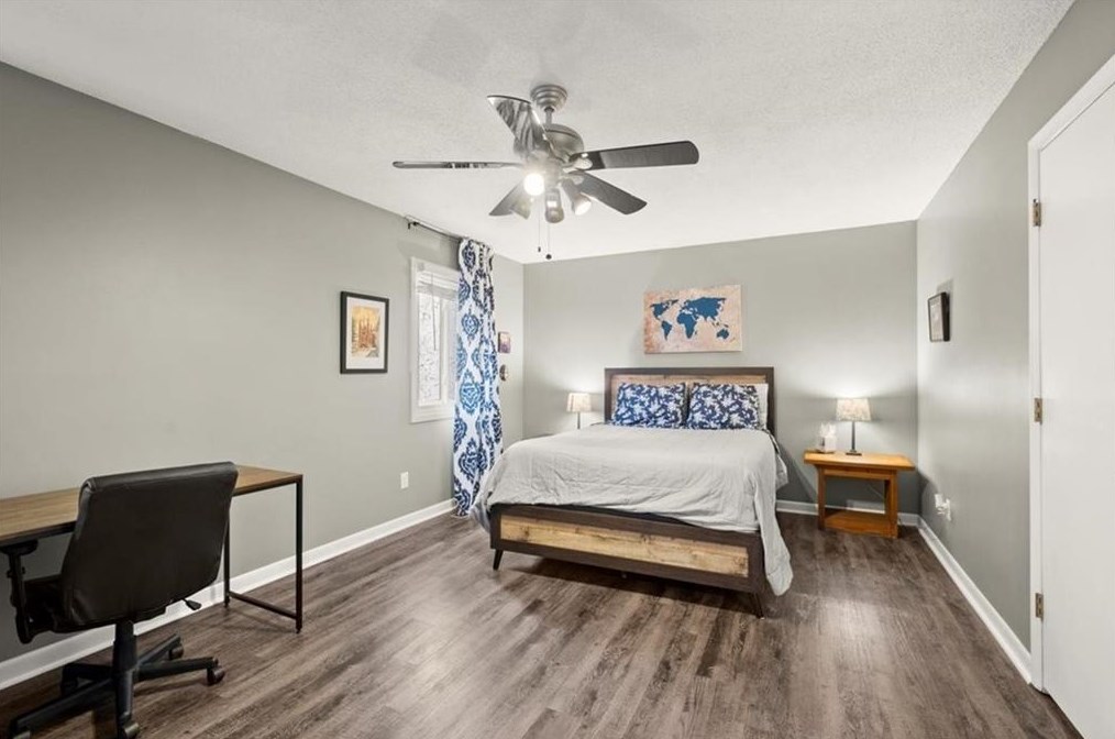 200 Roswell Landings Dr, Roswell GA  30075-3876 exterior