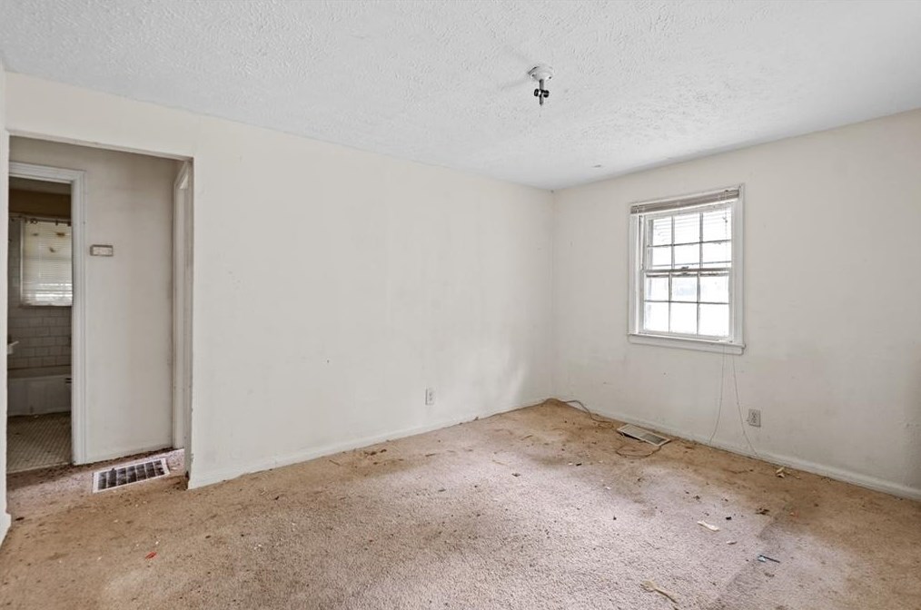 2528 Amelia Ave, Decatur GA  30032-3212 exterior