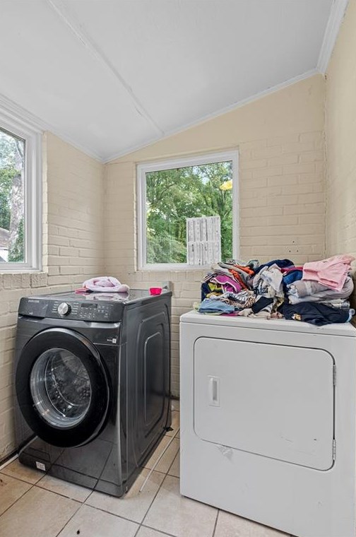 2528 Amelia Ave, Decatur GA  30032-3212 exterior