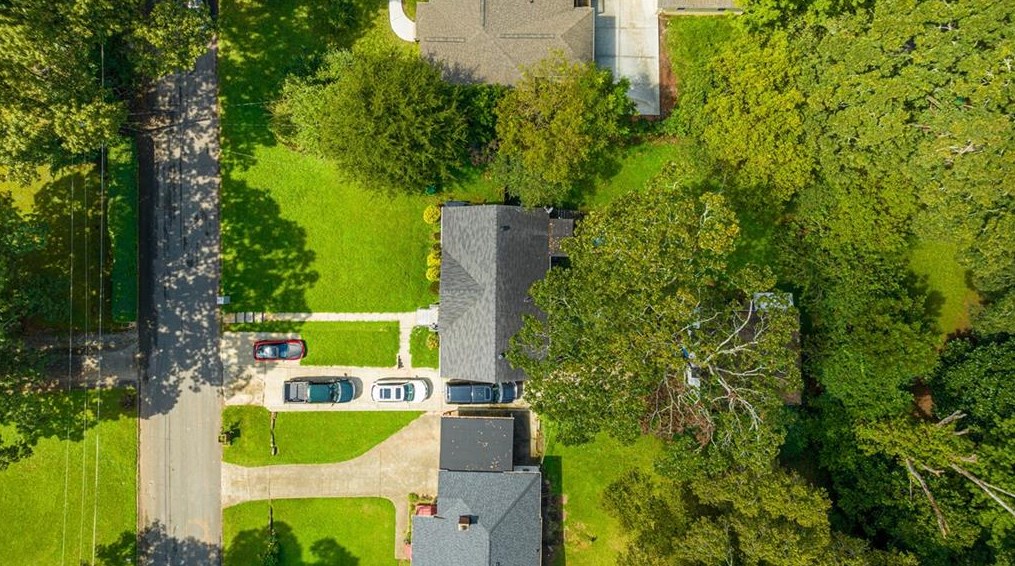 2528 Amelia Ave, Decatur GA  30032-3212 exterior