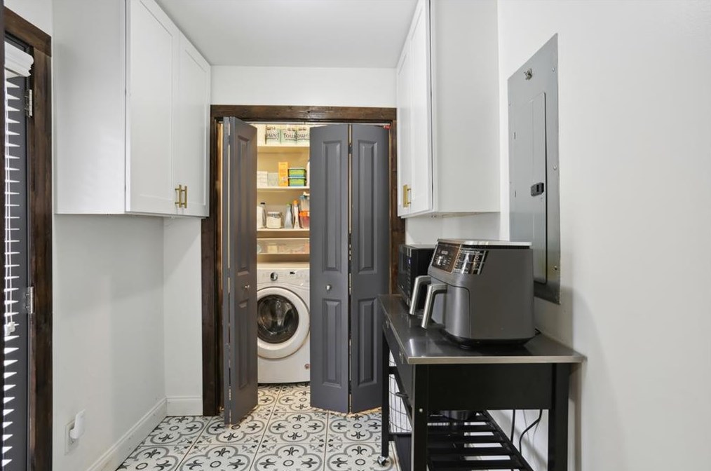 2181 Miriam Ln, Decatur GA  30032-5553 exterior