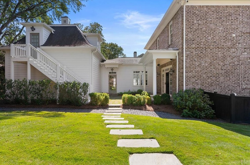 4261 Maner St, Smyrna GA  30080-6417 exterior
