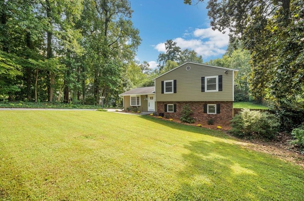 2080 Nancy Cir, Smyrna GA  30080-3847 exterior