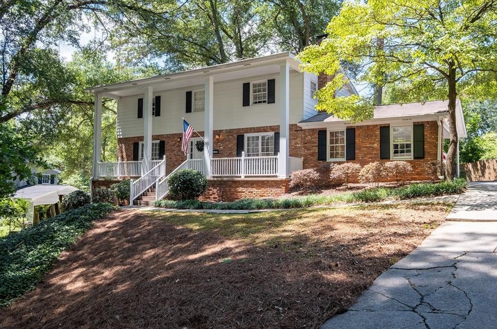 9900 La View Cir, Roswell, GA 30075-4635