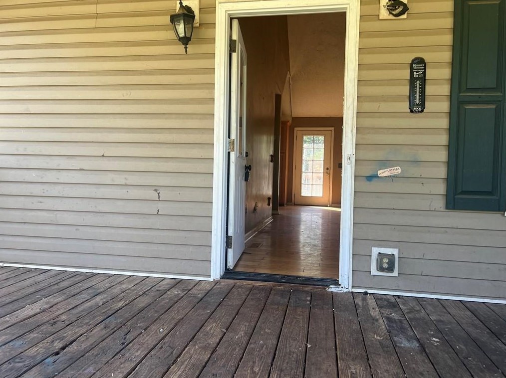 42 6th St, Emerson, GA 30137-2212