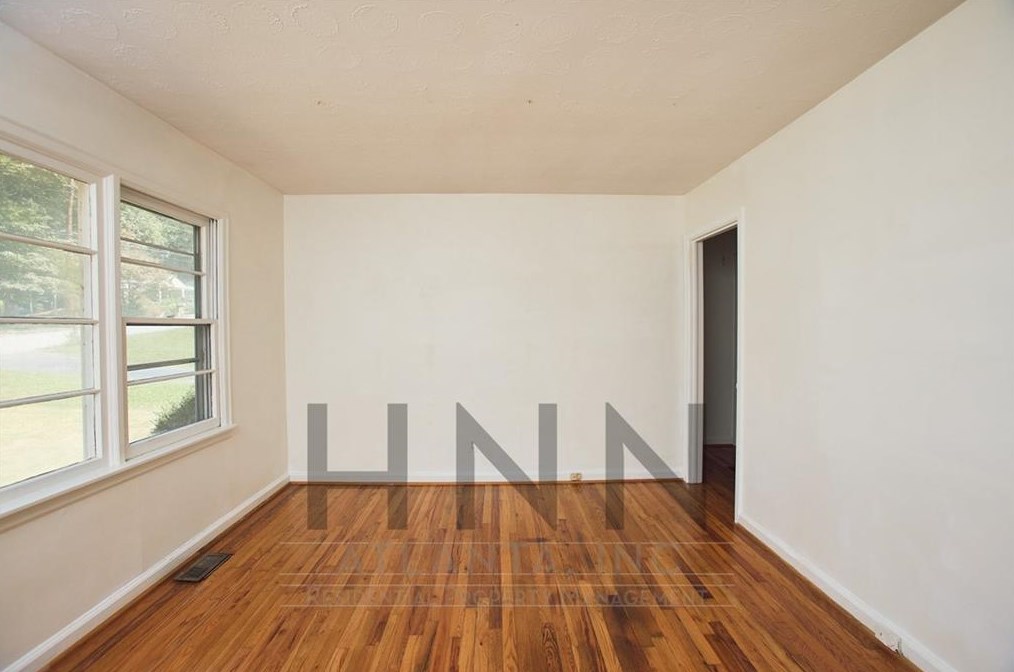 1970 Sumter St Nw, Atlanta, GA 30318