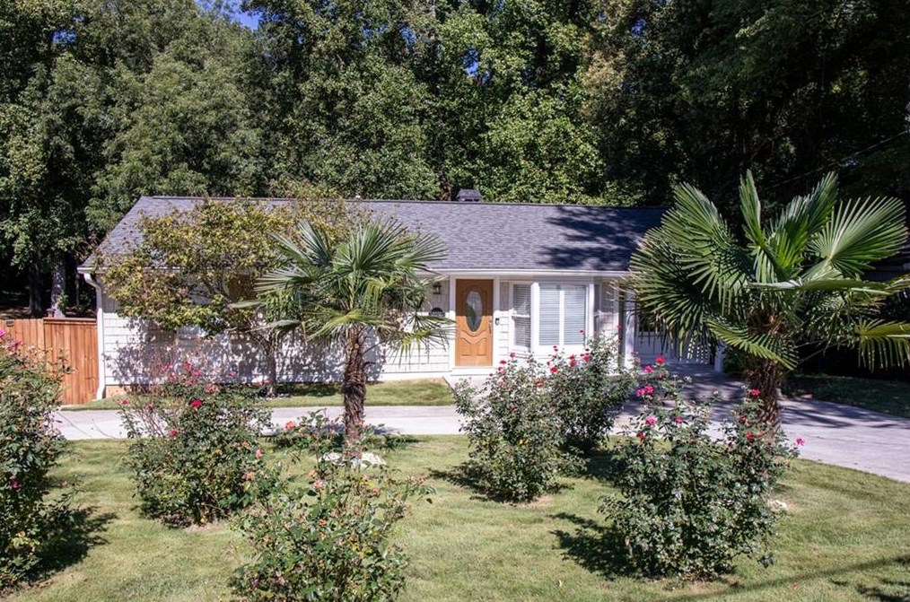 2735 Skyland Dr, Atlanta GA  30319-3645 exterior