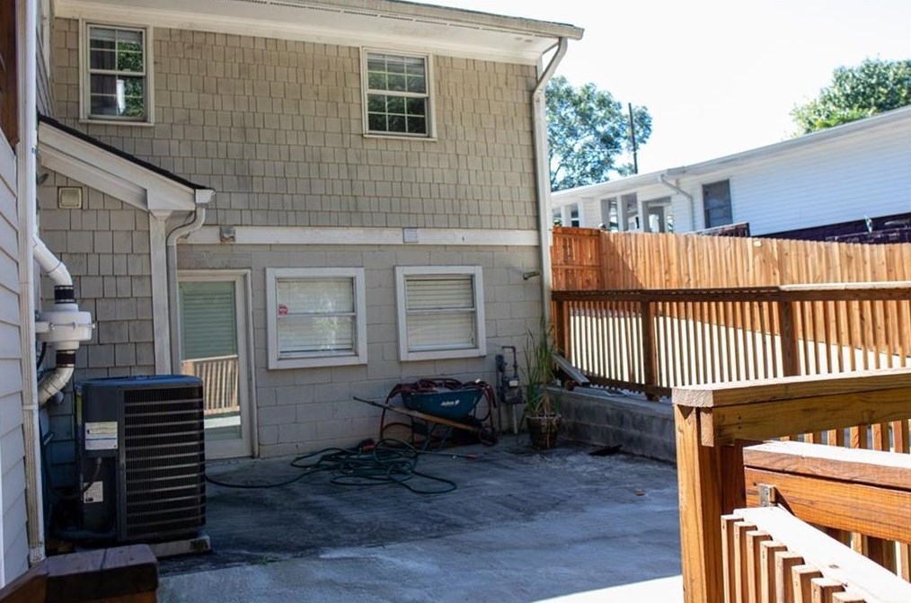 2735 Skyland Dr, Atlanta GA  30319-3645 exterior