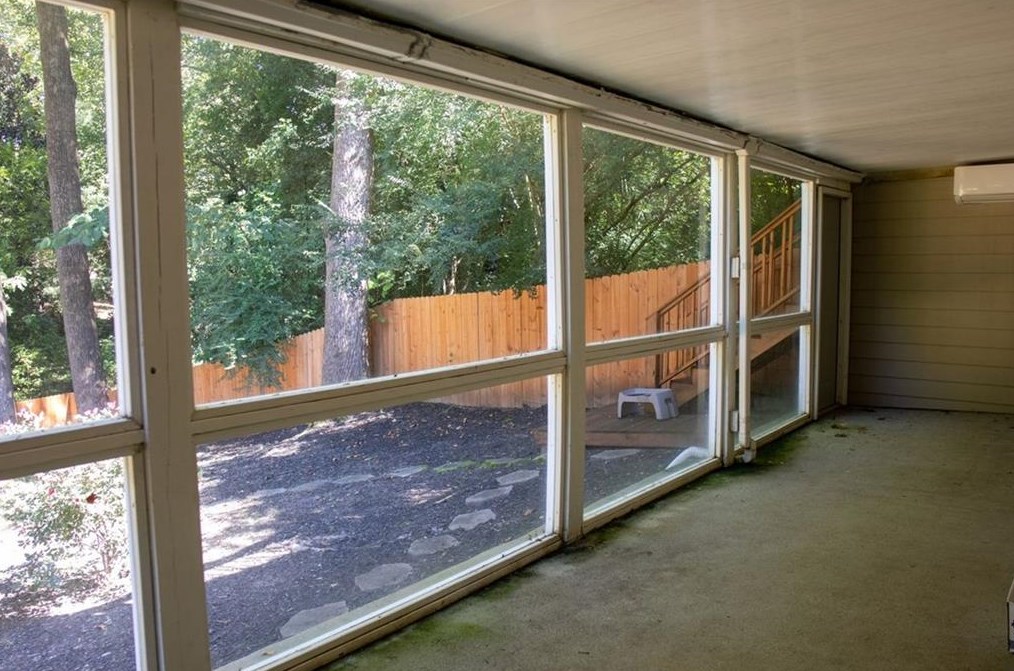 2735 Skyland Dr, Atlanta GA  30319-3645 exterior