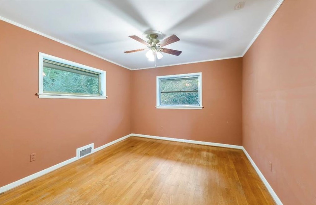 2000 Hollidon Rd, Decatur GA  30033-1023 exterior