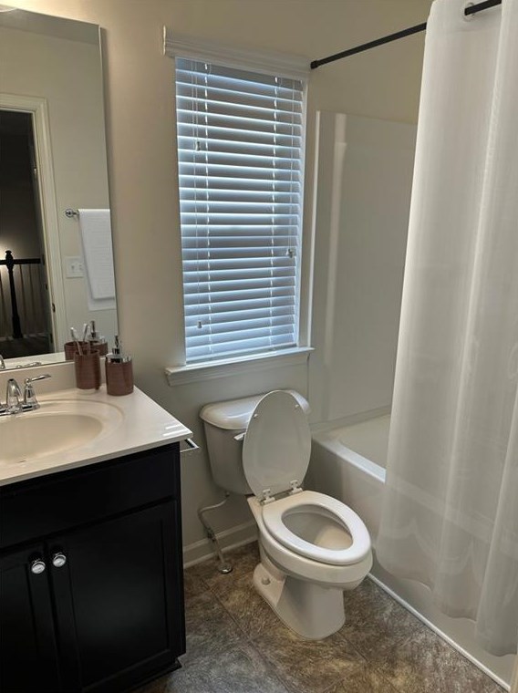 5011 Longview Walk, Decatur GA  30035-4190 exterior