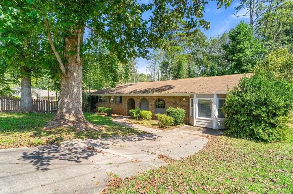 2830 Knollview Dr, Decatur, GA 30034