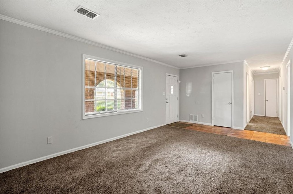 2830 Knollview Dr, Decatur GA  30034-3215 exterior