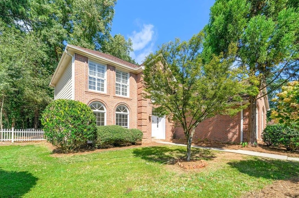 185 Bayswater Dr, Suwanee, GA 30024