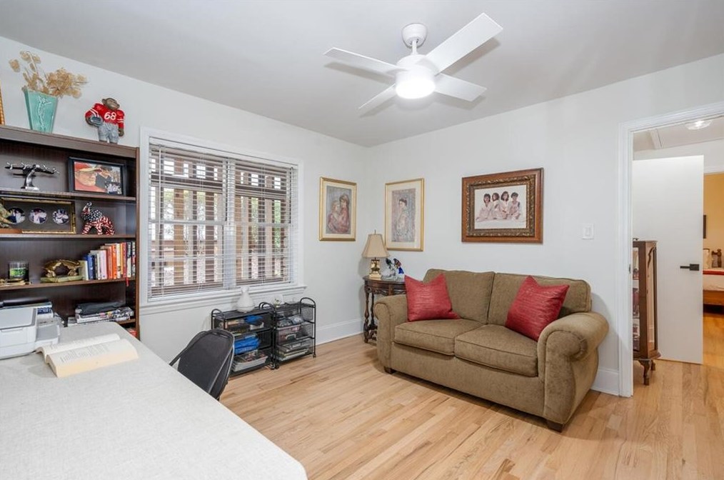 725 Cooper Lake Rd, Smyrna GA  30082-4707 exterior