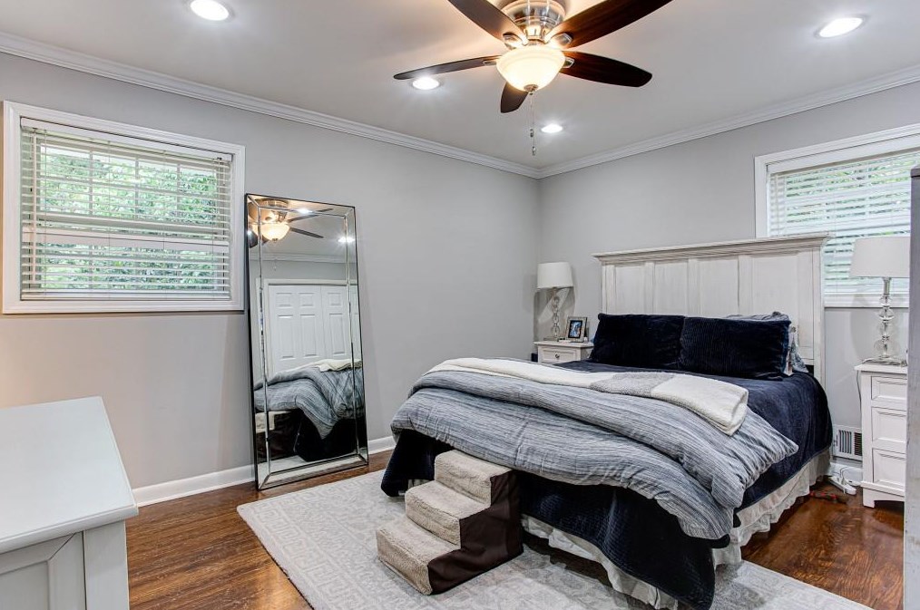 1747 Wayland Cir, Atlanta GA  30319-3611 exterior