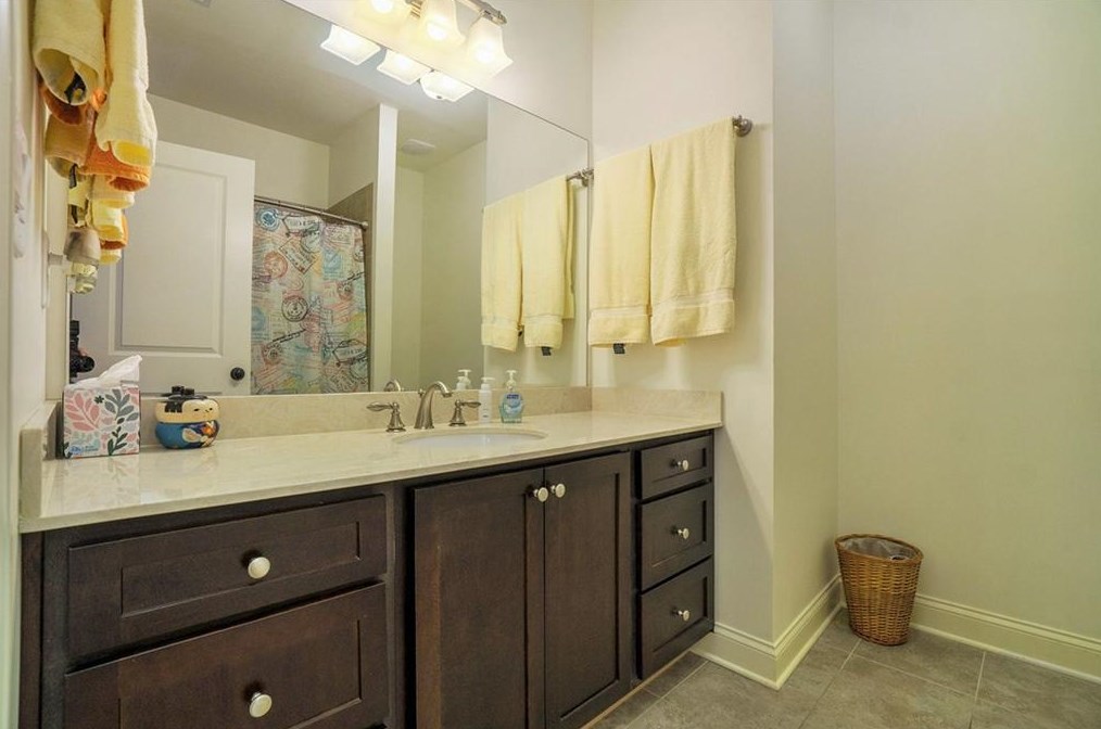 1376 Windsor Pkwy, Atlanta GA  30319-2650 exterior