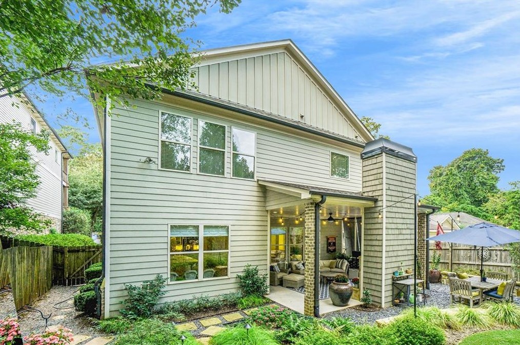 1376 Windsor Pkwy, Atlanta GA  30319-2650 exterior