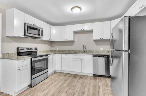 3291 Creekway Ln, Decatur GA  30034-4909 exterior