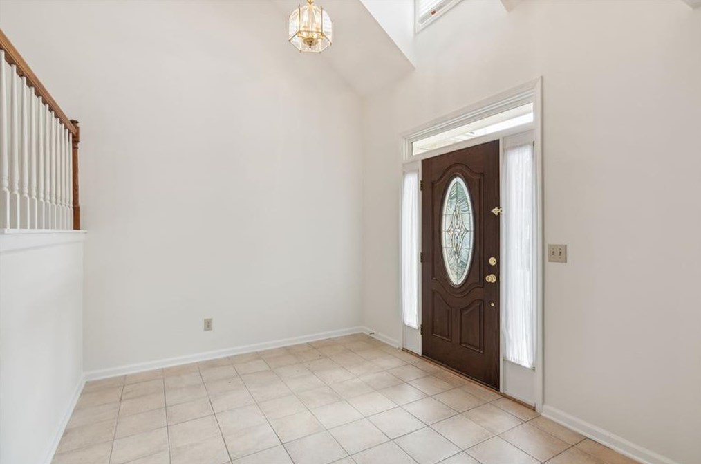 7170 Harbour Lndg, Alpharetta, GA 30005-6990