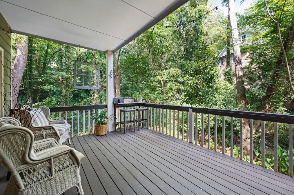 4226 Carmain Dr, Atlanta GA  30342-3504 exterior