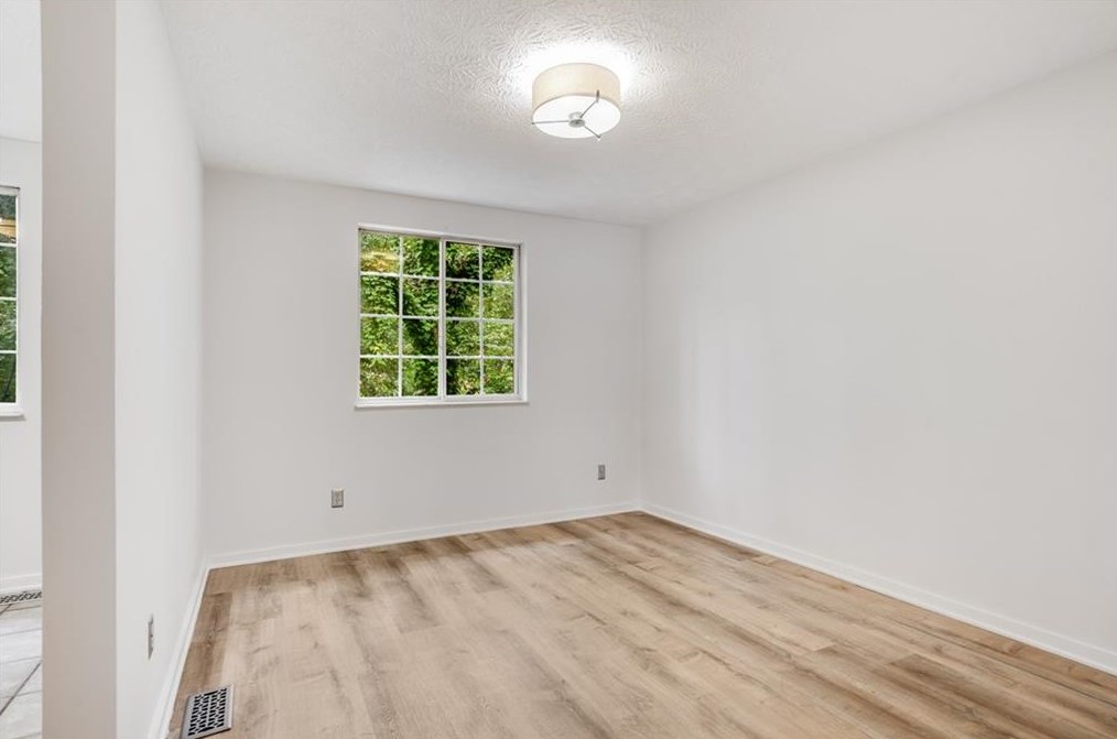 2901 Royal Path Ct, Decatur GA 30030-4189 exterior