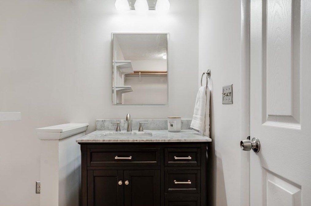 2901 Royal Path Ct, Decatur GA 30030-4189 exterior