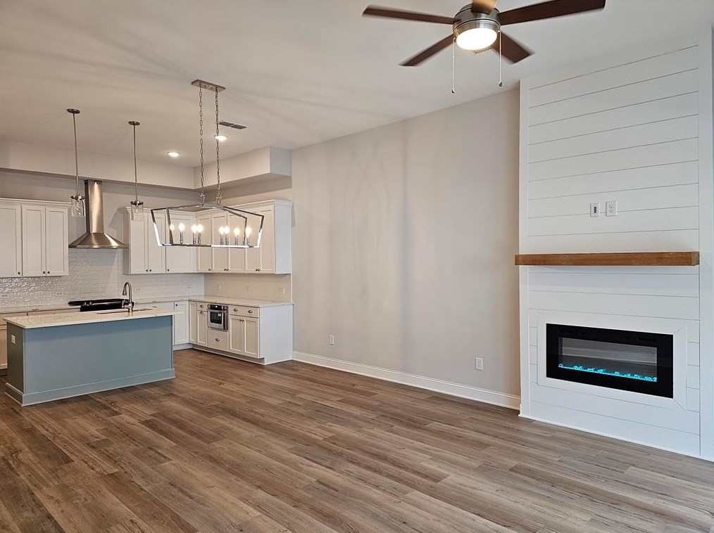 702 Stickley Oak Way, Holly Springs, GA 30189