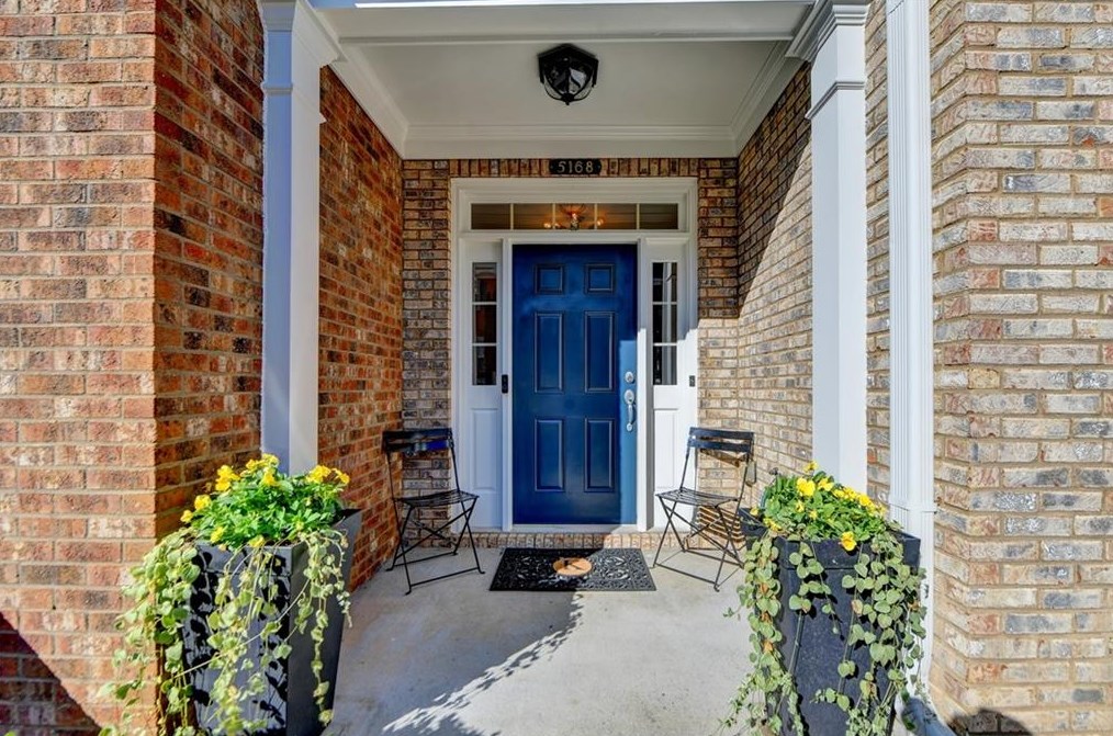 5168 Meridian Ln, Alpharetta, GA 30022-6695