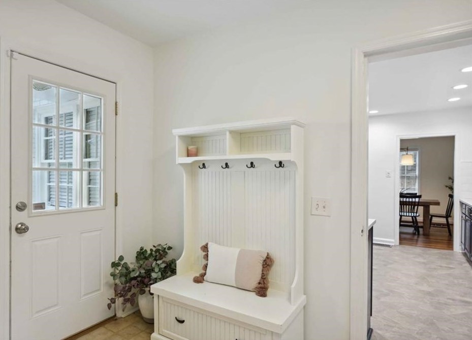1906 Westminster Way, Atlanta GA  30307-1135 exterior
