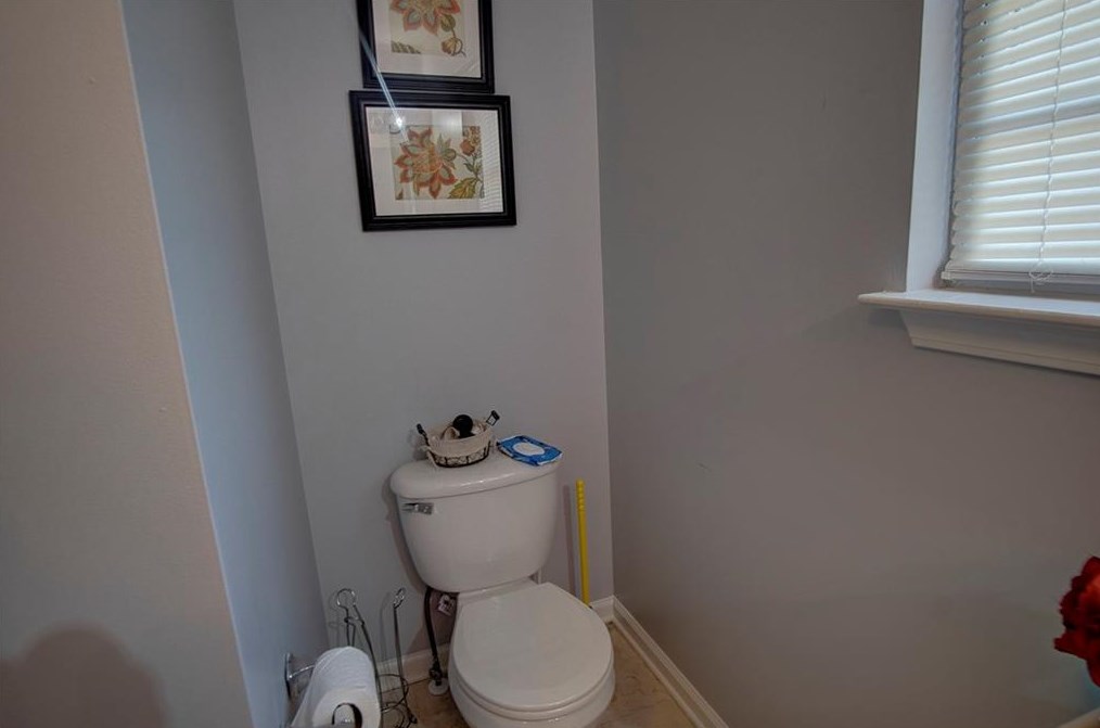 103 Avalon Dr, Calhoun GA 30701-9434 exterior