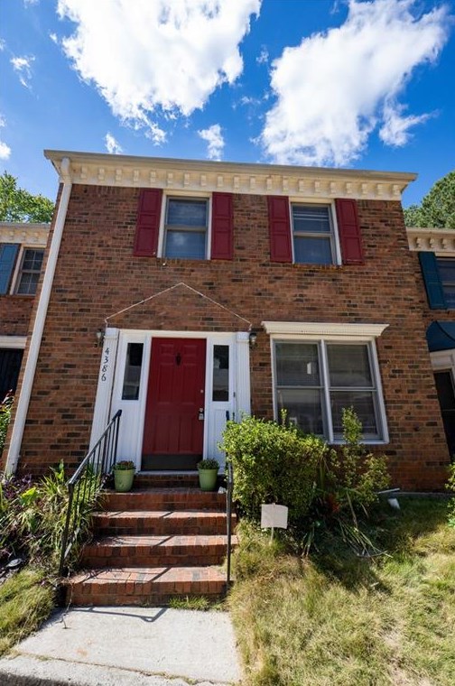 4386 Village Square Ln, Stone Mountain, GA 30083-7314