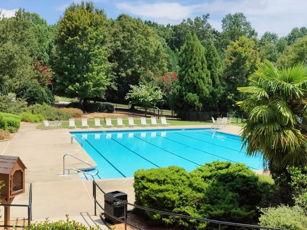 4750 Ferncrest Pl, Douglasville GA  30135-8924 exterior