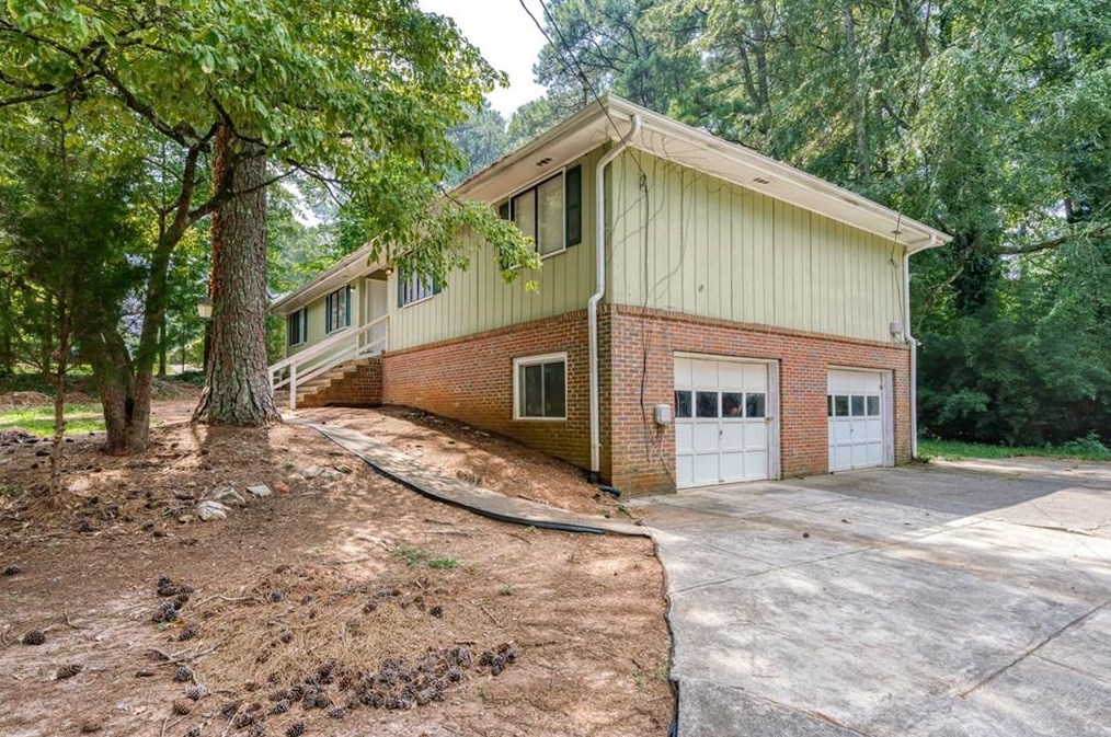 4802 Valley Dale Dr Sw, Lilburn, GA 30047