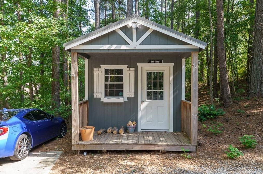 652 Cawthon Rd, Toccoa GA  30577-7277 exterior