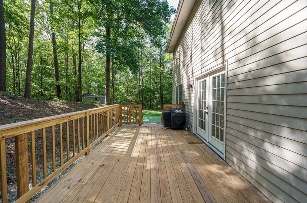652 Cawthon Rd, Toccoa GA  30577-7277 exterior