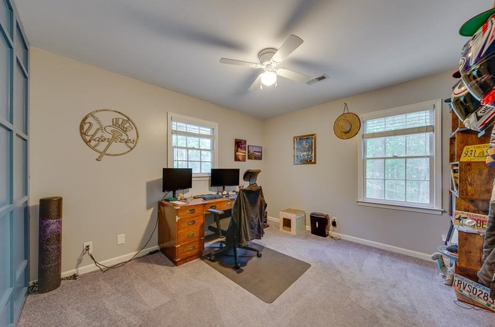652 Cawthon Rd, Toccoa GA  30577-7277 exterior