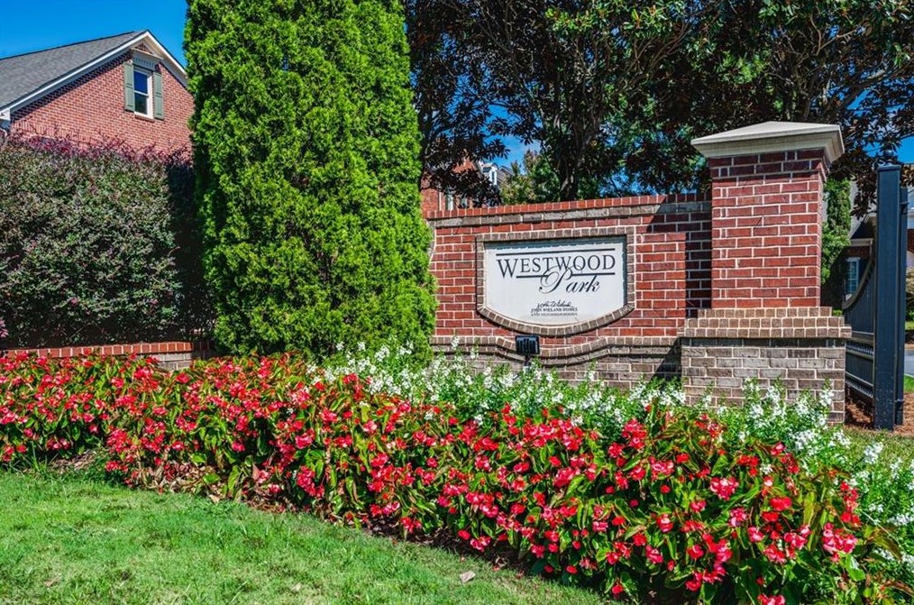 11175 Calypso Dr, Alpharetta, GA 30009-7615